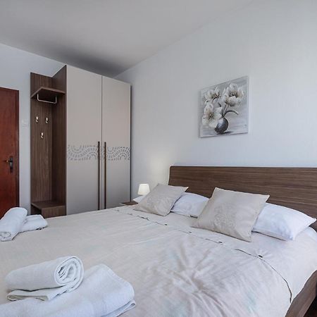 Darko Apartment Пореч Екстериор снимка